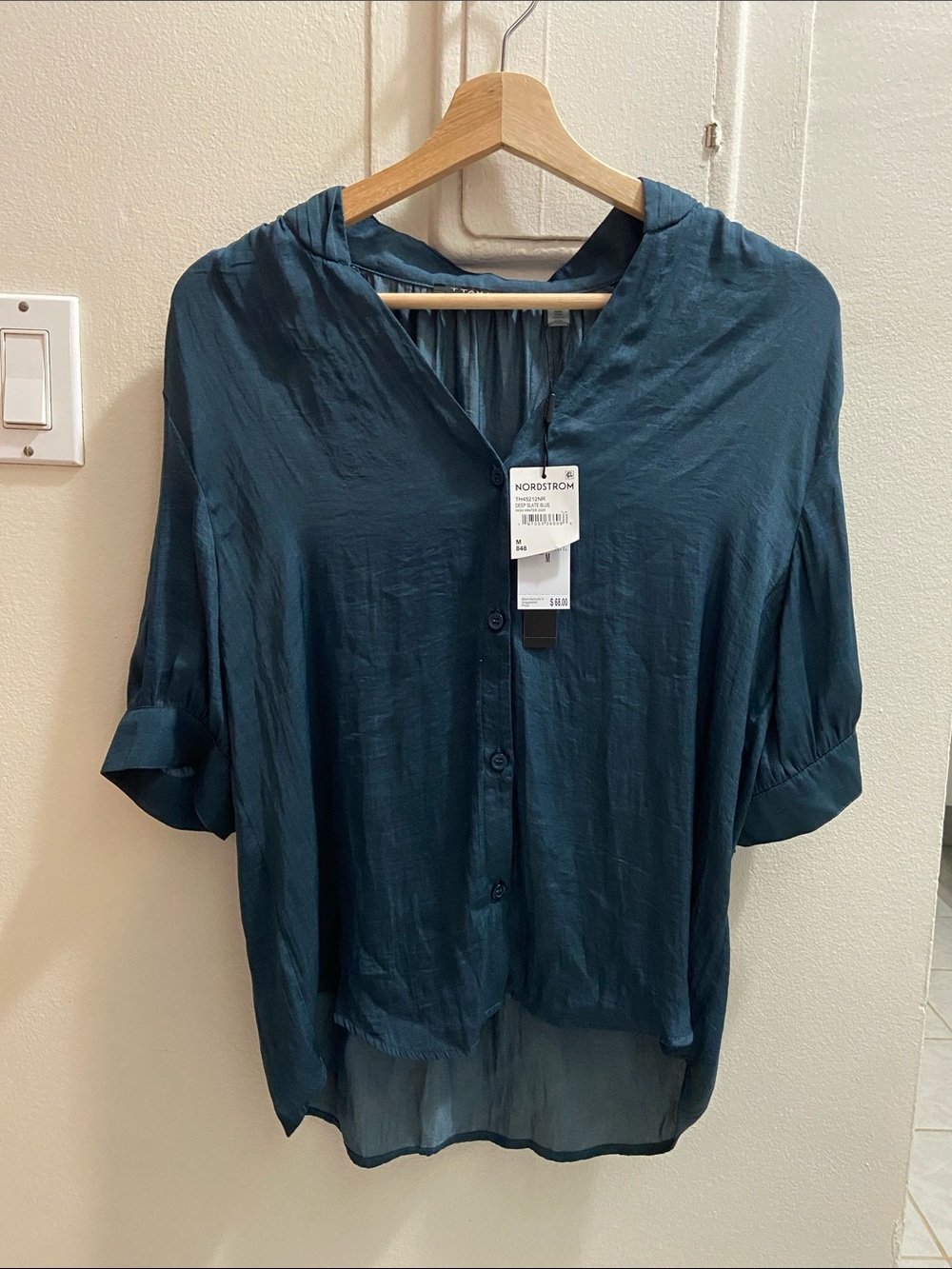 T Tahari Teal Button-Front Roll-Tab Blouse